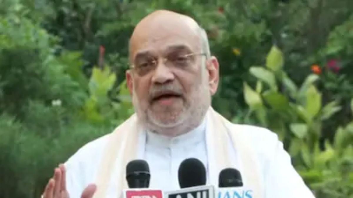  Stop blaming SIR, Cong will lose in 2029: Amit Shah attacks Rahul 