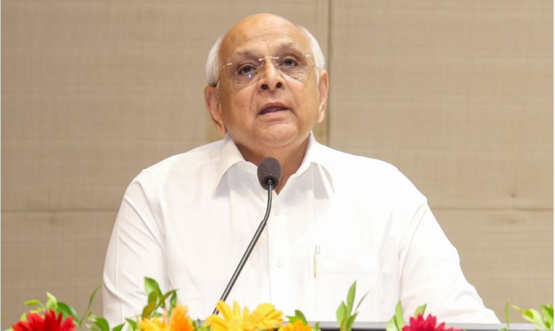 Gujarat CM inaugurates Shramik Annapurna meal centres