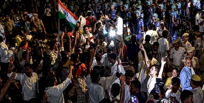 Reservation Hatao stir draws massive crowd, several detained