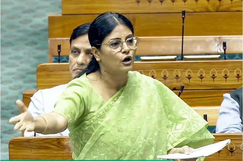 Govt conducts 4.84 lakh raids to curb fertilizer black marketing