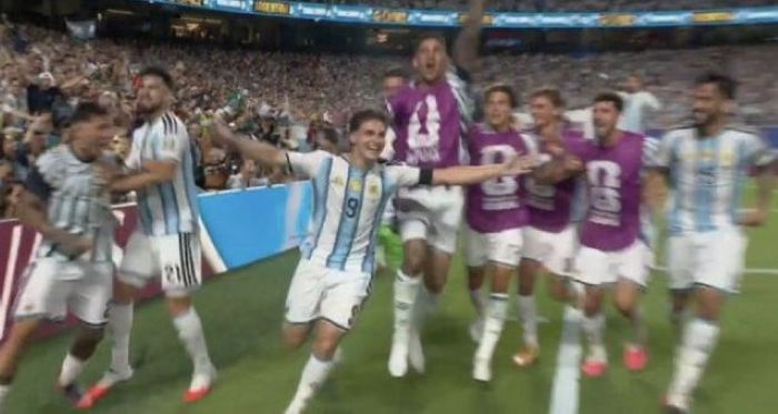 Argentina beat Switzerland after extra time to reach World Cup semis