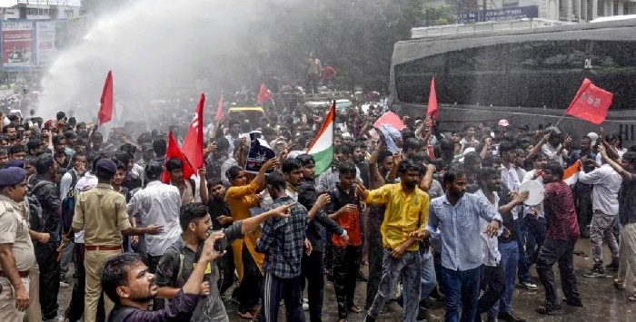 Bihar Govt to withdraw FIRs, release all detained NEET protestors