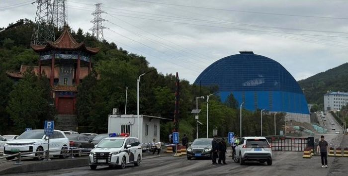 China coal mine blast kills at least 82