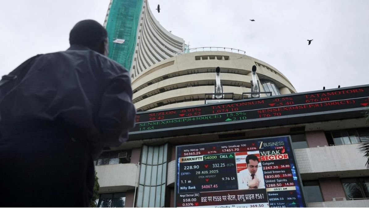 Sensex drops 353 pts, Nifty below 22,700 amid selling pressure