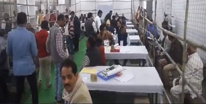 West Bengal: BJP secures majority lead; Mamata ahead in Bhabanipur