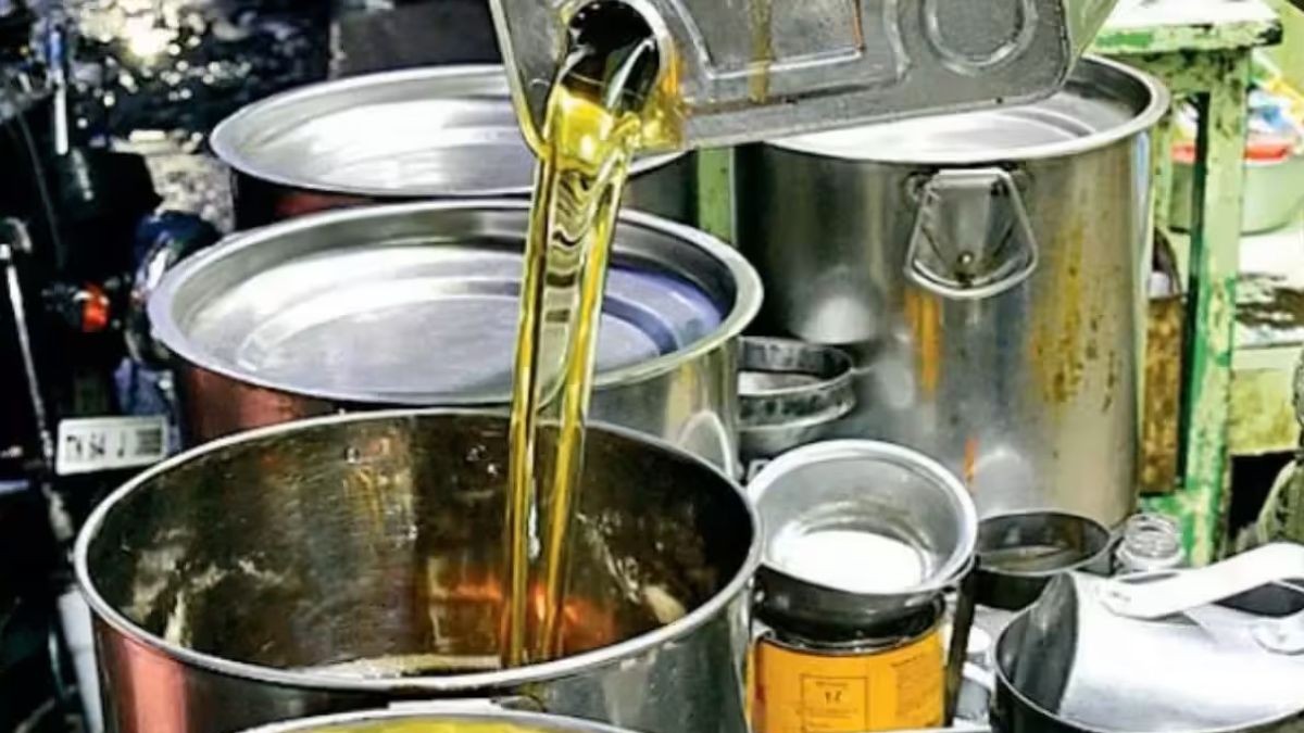 India cuts edible oil import duty to lower prices ahead of festivals