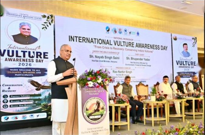 Bhupender Yadav calls for expansion of vulture safe zones