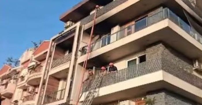 Delhi: 9 killed in fire at residential building 