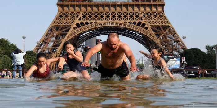 Forty drown in France as people seek relief from heatwave
