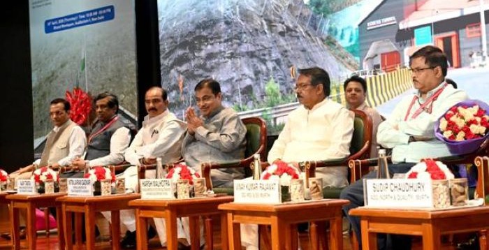 Govt to prioritise slope stabilisation  in hilly terrain : Gadkari