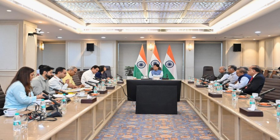 Govt committed to building globally competitive pharma sector: Goyal