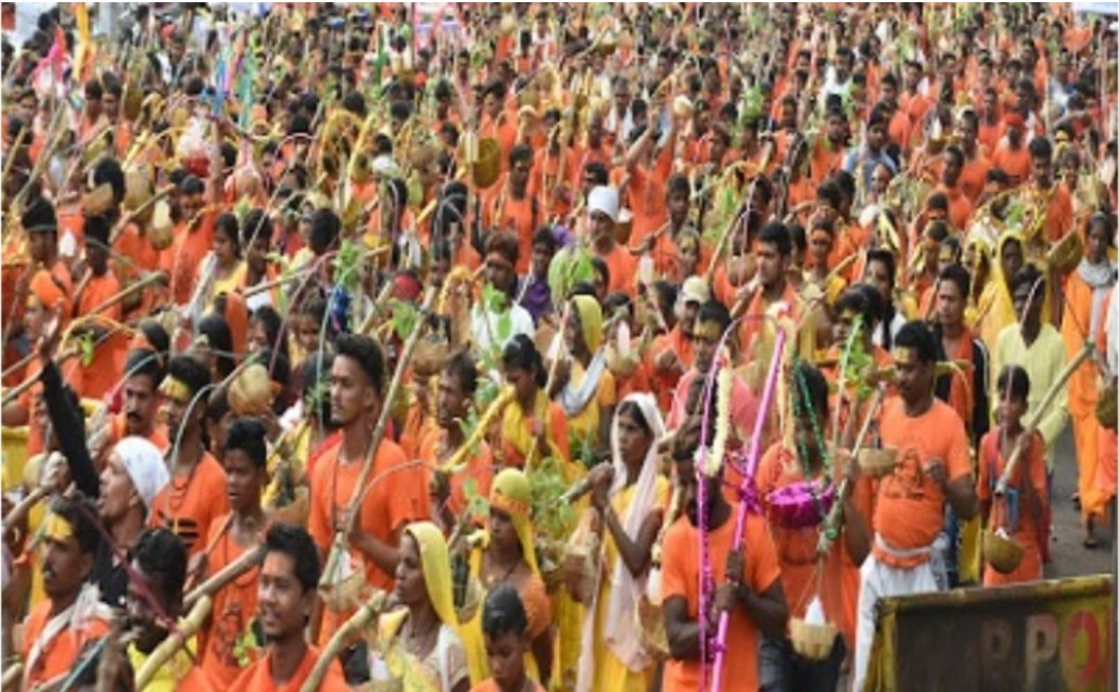 Jabalpur’s 33-km Kanwar Yatra sees massive devotee participation