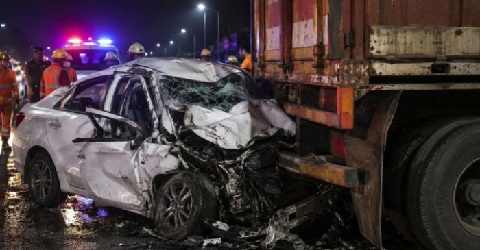 Keralam: Eight killed after car rams parked truck in Thrissur