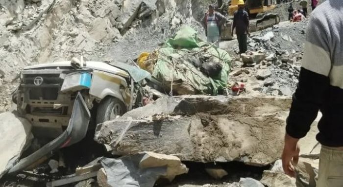Himachal Pradesh: 13 killed after vehicle crushed by boulders 