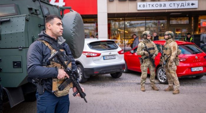 Gunman killed after opening fire in Kyiv supermarket, 6 dead
