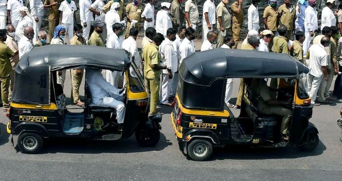   Maharashtra stalls mandatory Marathi-speaking rule for drivers