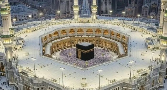 Saudi Arabia activates Mecca warning system amid Houthi threat