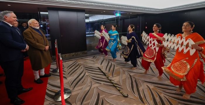PM Modi receives rousing welcome upon his arrival in Auckland