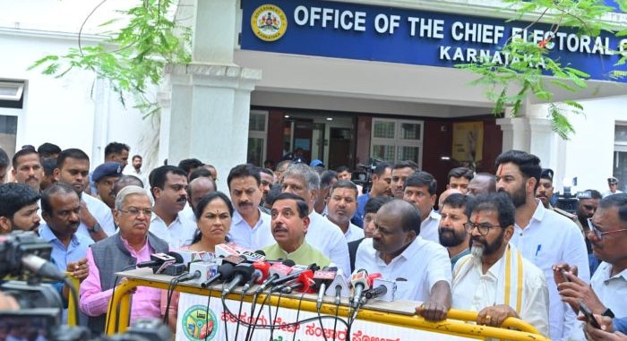 NDA leaders allege 'mass irregularities' in K'taka SIR, demand probe