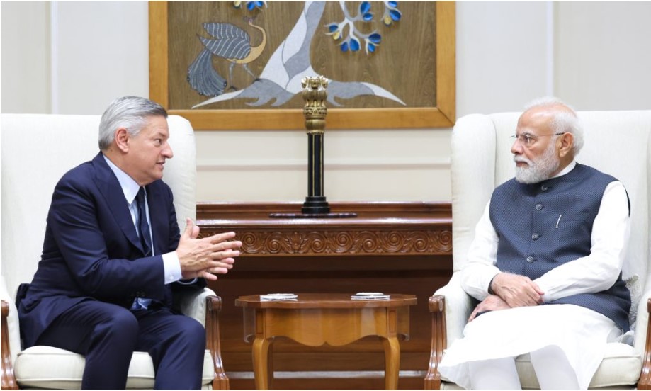 PM Modi,Ted Sarandos discuss India's global content creation plans