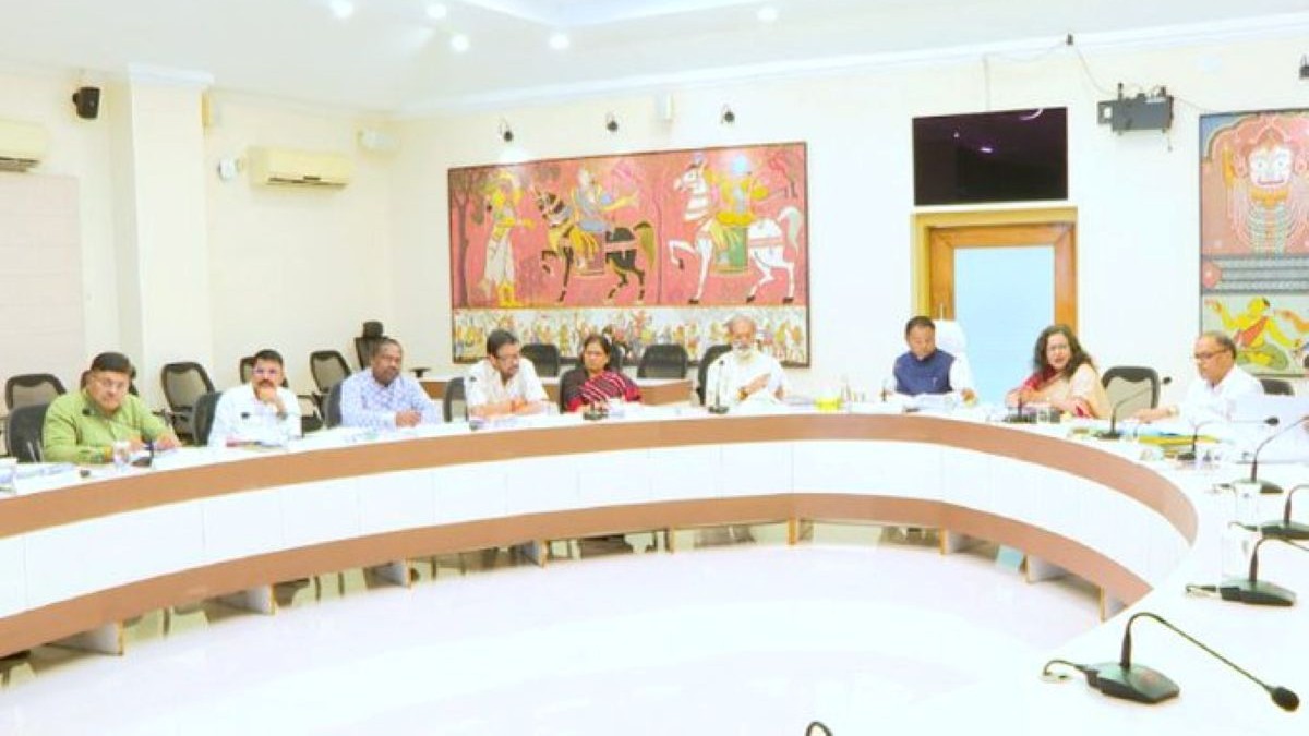 Odisha clears free textbooks for class IX & X,  urban drainage scheme