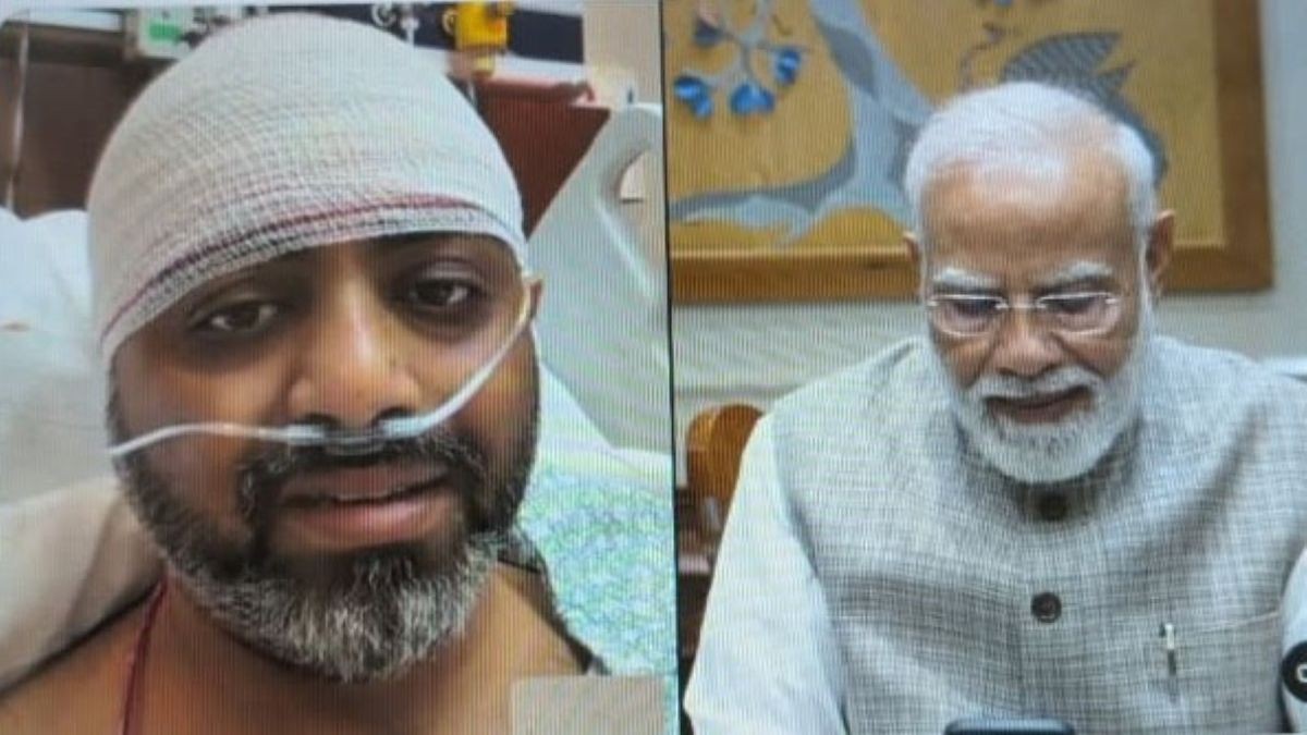 PM Modi speaks to wounded Indian pilot, praises his courage 