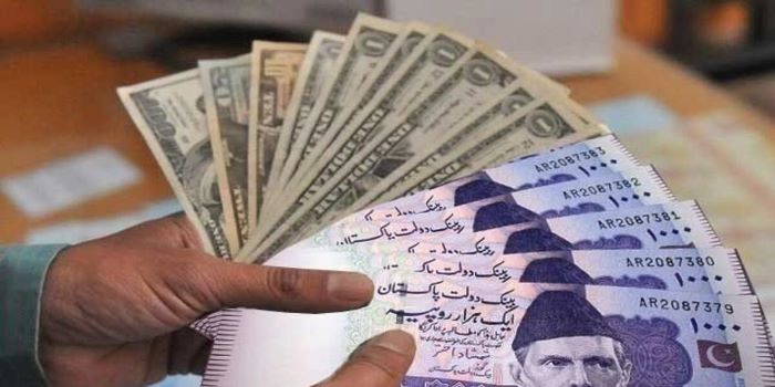 Pakistan:borrowing options shrink, Economy critical