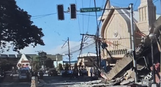 Philippines rocked by powerful magnitude 8.2 quake 