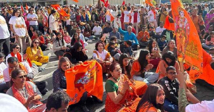 Devotees throng Har Ki Pauri for holy dip on Buddha Purnima