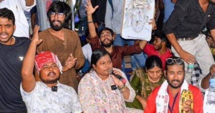 'Hemant Soren unfit for office', J'khand students seek CM's resignation