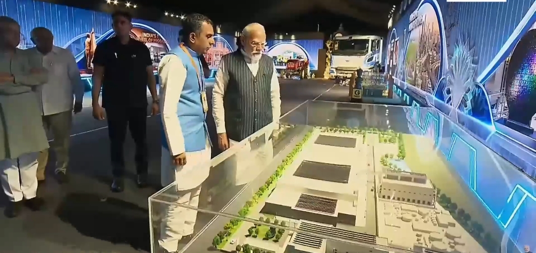 Gujarat:PM Modi inaugurates the CG Semi OSAT facility in Sanand