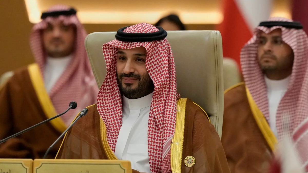 Saudi crown prince moved between palaces amid Houthi attacks