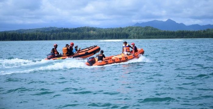 Indonesian Ship carrying 240 passengers loses contact in Java sea