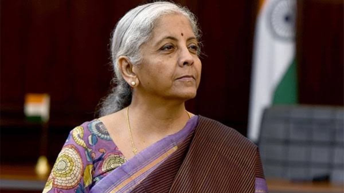 Sitharaman attacks Akhilesh over UPA's banking record