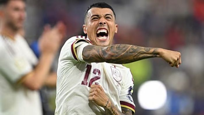 Spain beat France 2-0 to reach World Cup final