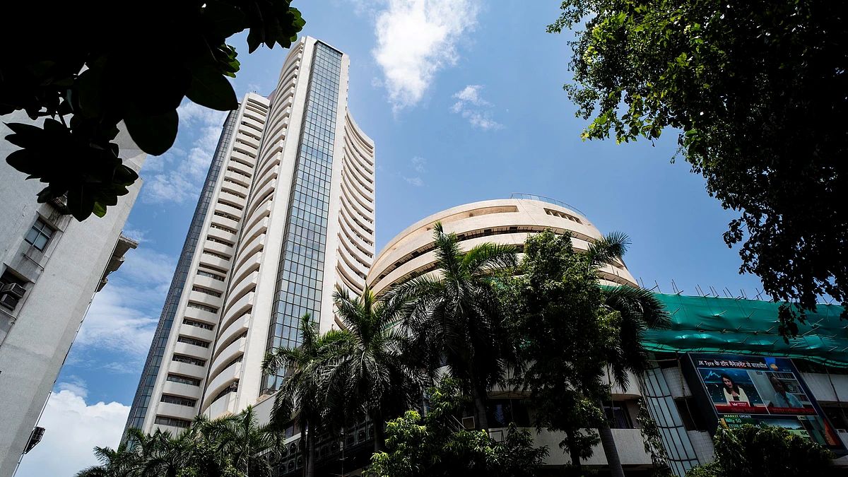 Sensex drops 330 pts, Nifty below 23,330 dragged by IT stocks