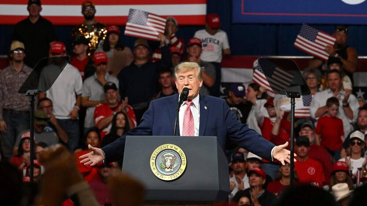 Trump says Paris will be muslim city very soon, slams Macron