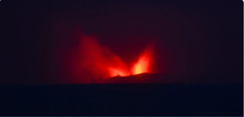 Indonesia’s Anak Krakatau eruption disrupts flights, schools and fishing
