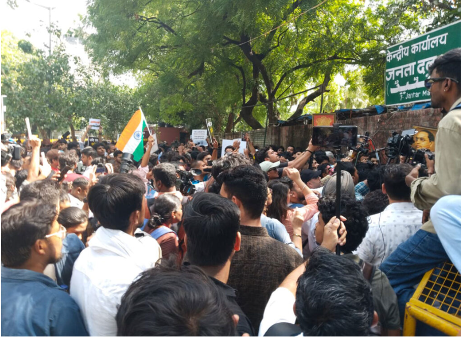 CJP launches protest at Jantar Mantar, seeks Edu Min’s resignation