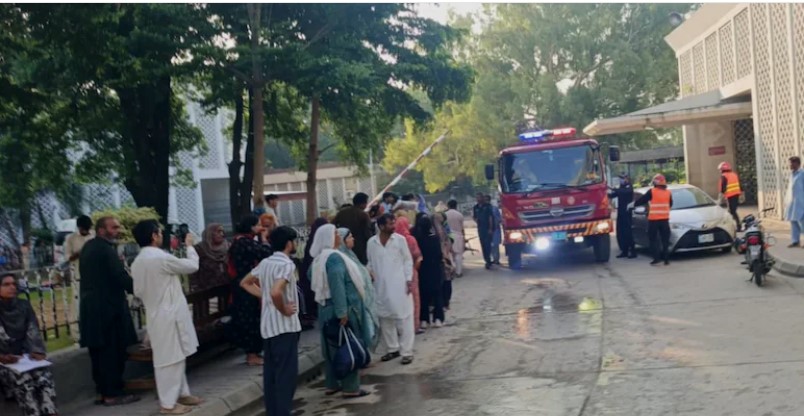 Atleast 14 infants killed in Islamabad hospital fire